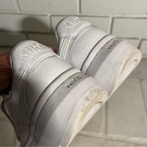 Nike Women's Court Vision Low Alta Platform Shoes - Picture 6 of 9